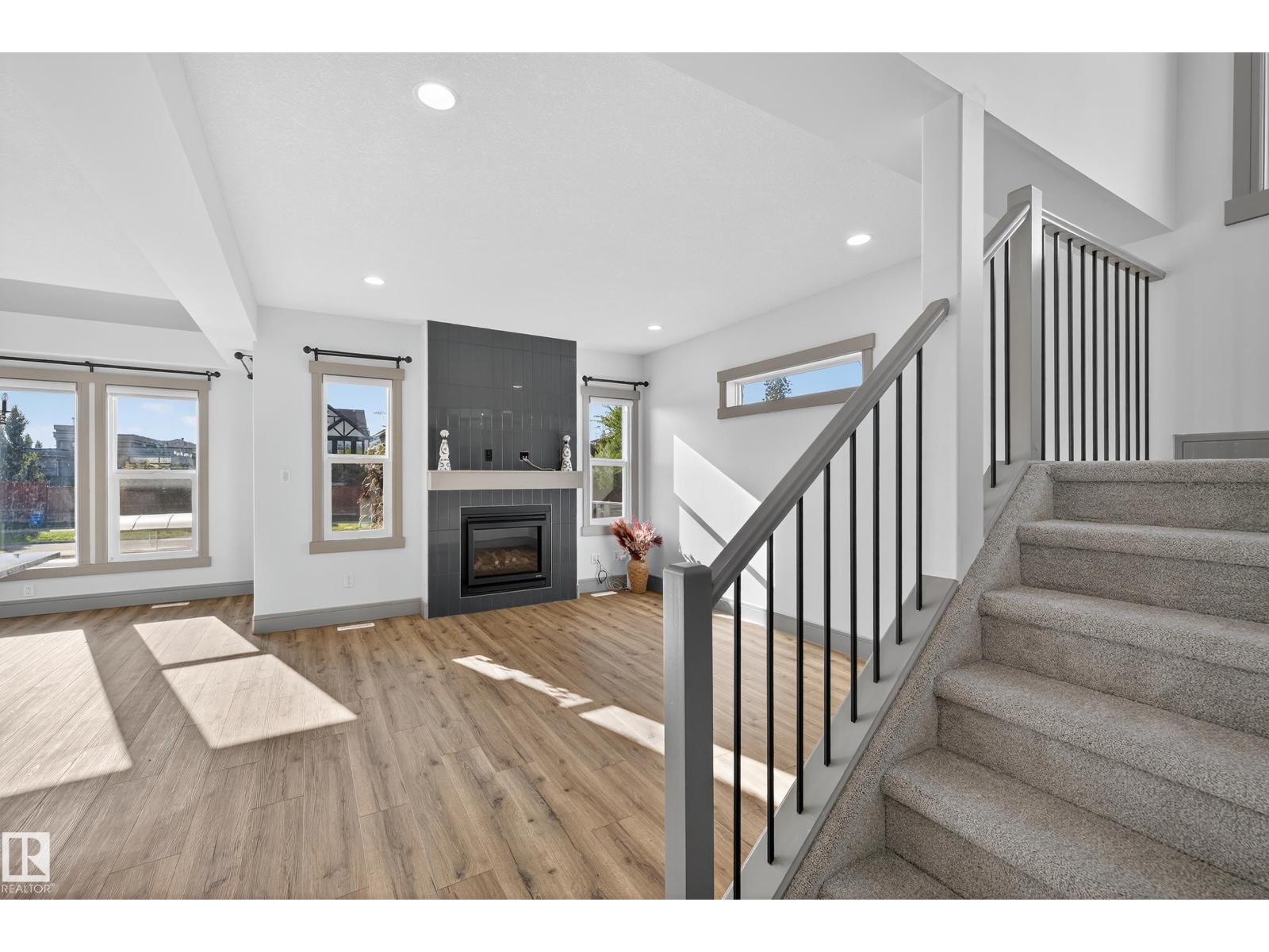 Photo 17 of 3608 Parker Cl Sw, Edmonton AB