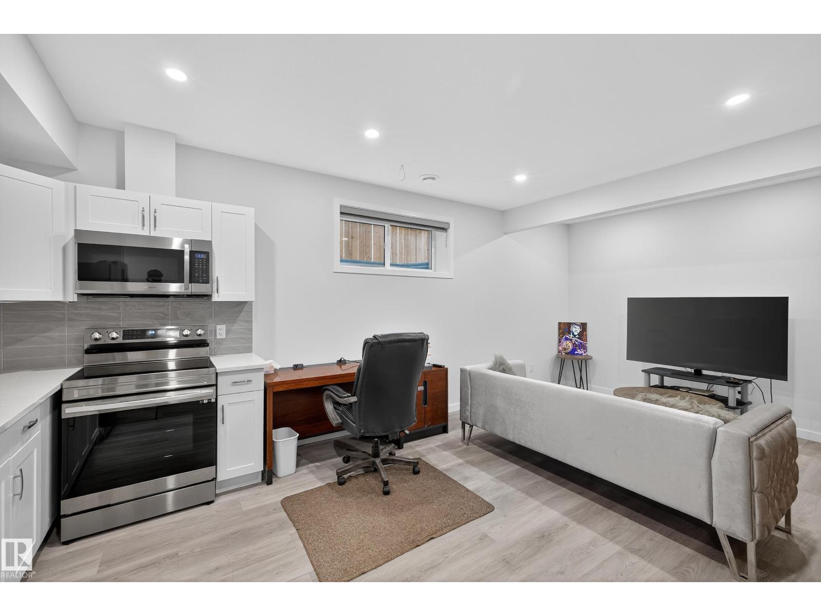 Photo 28 of 3608 Parker Cl Sw, Edmonton AB