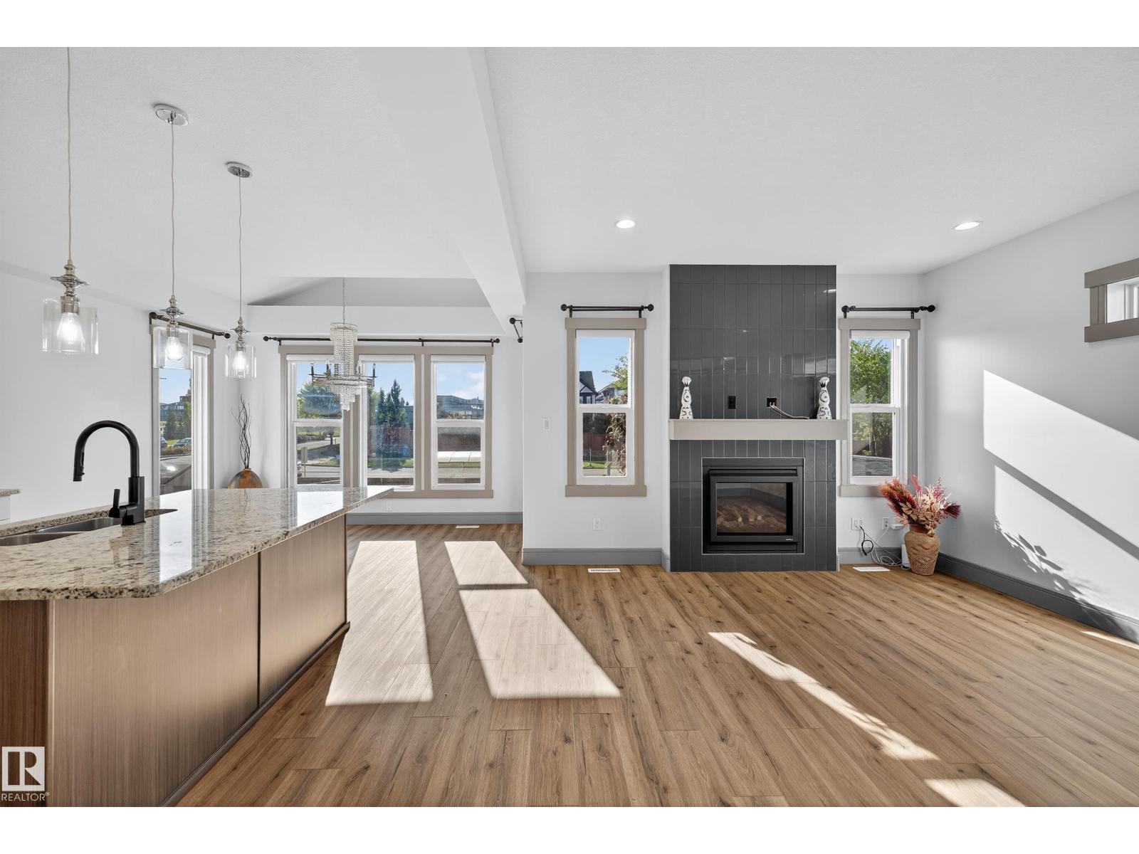 Photo 21 of 3608 Parker Cl Sw, Edmonton AB