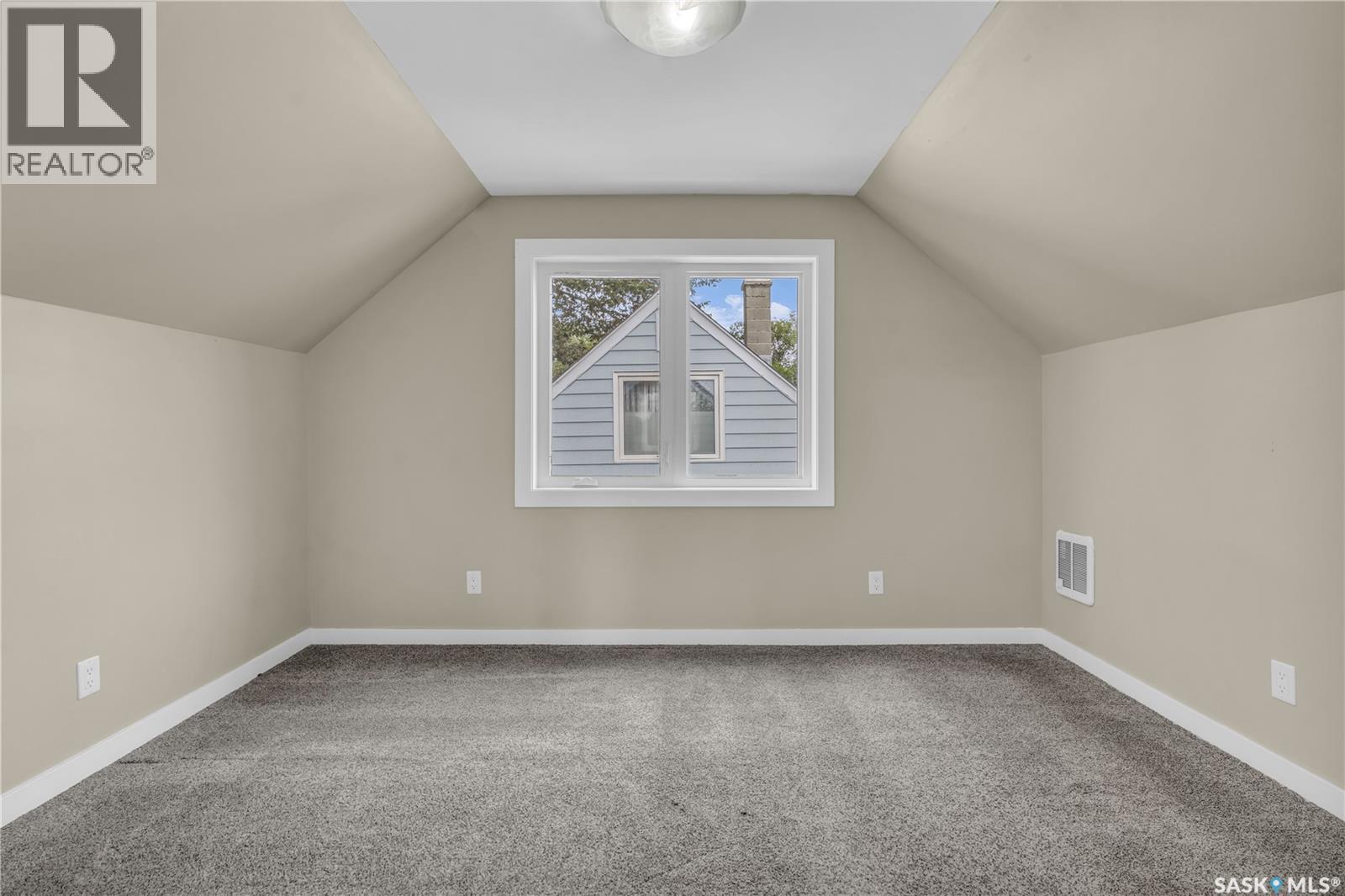 Photo 38 of 7 Sussex Crescent, Regina SK