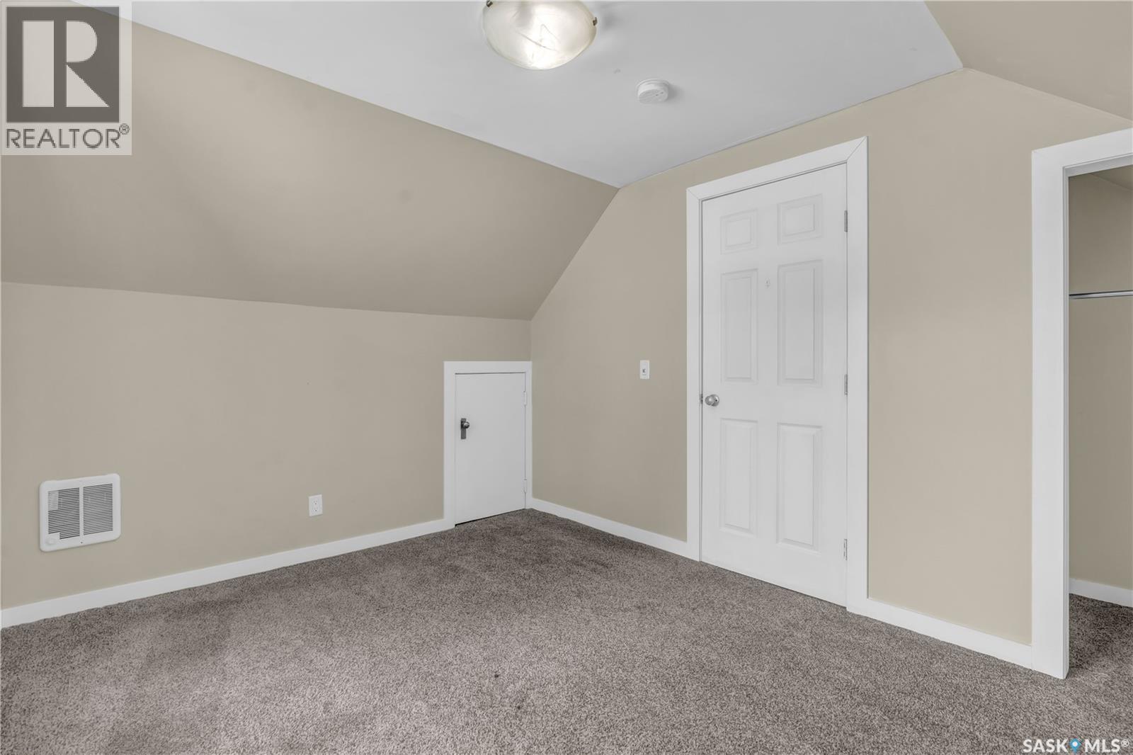 Photo 39 of 7 Sussex Crescent, Regina SK