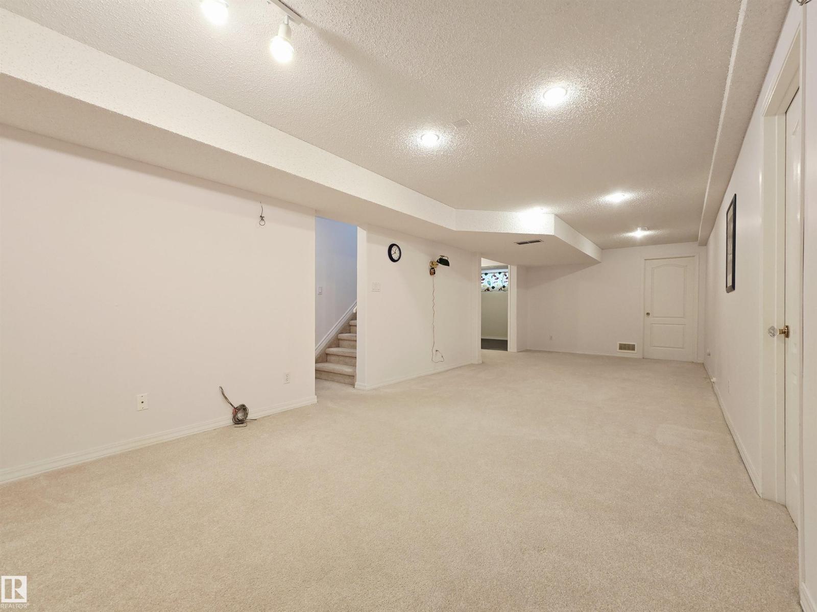 Photo 53 of 738 Burton Cr Nw, Edmonton AB