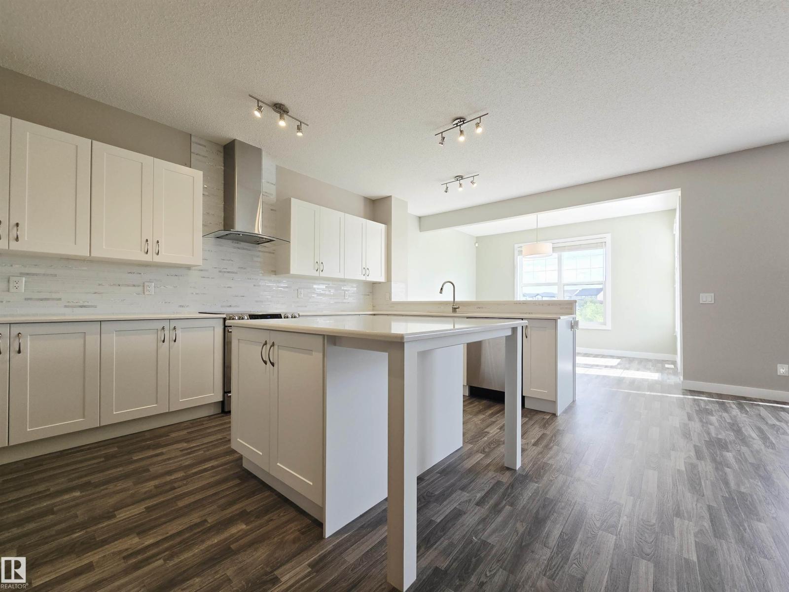 Photo 2 of 5441 Allbright Sq Sw, Edmonton AB