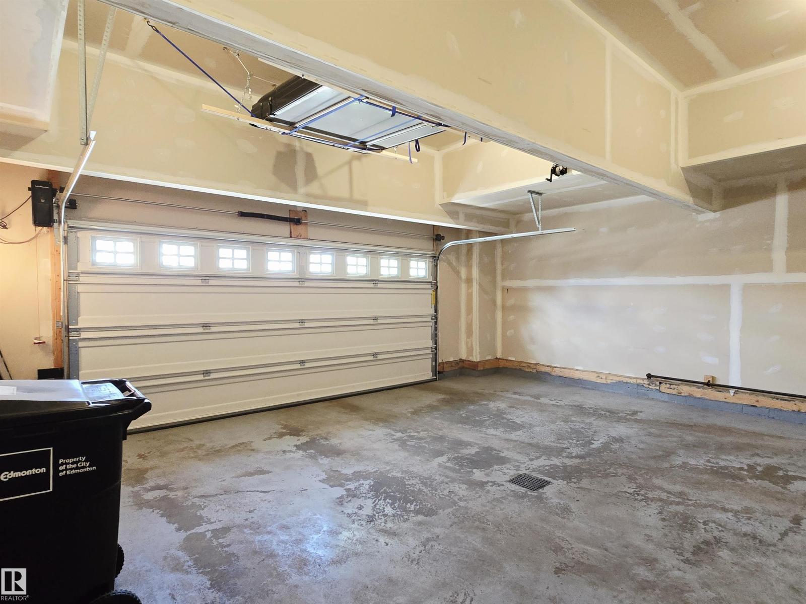 Photo 9 of 5441 Allbright Sq Sw, Edmonton AB