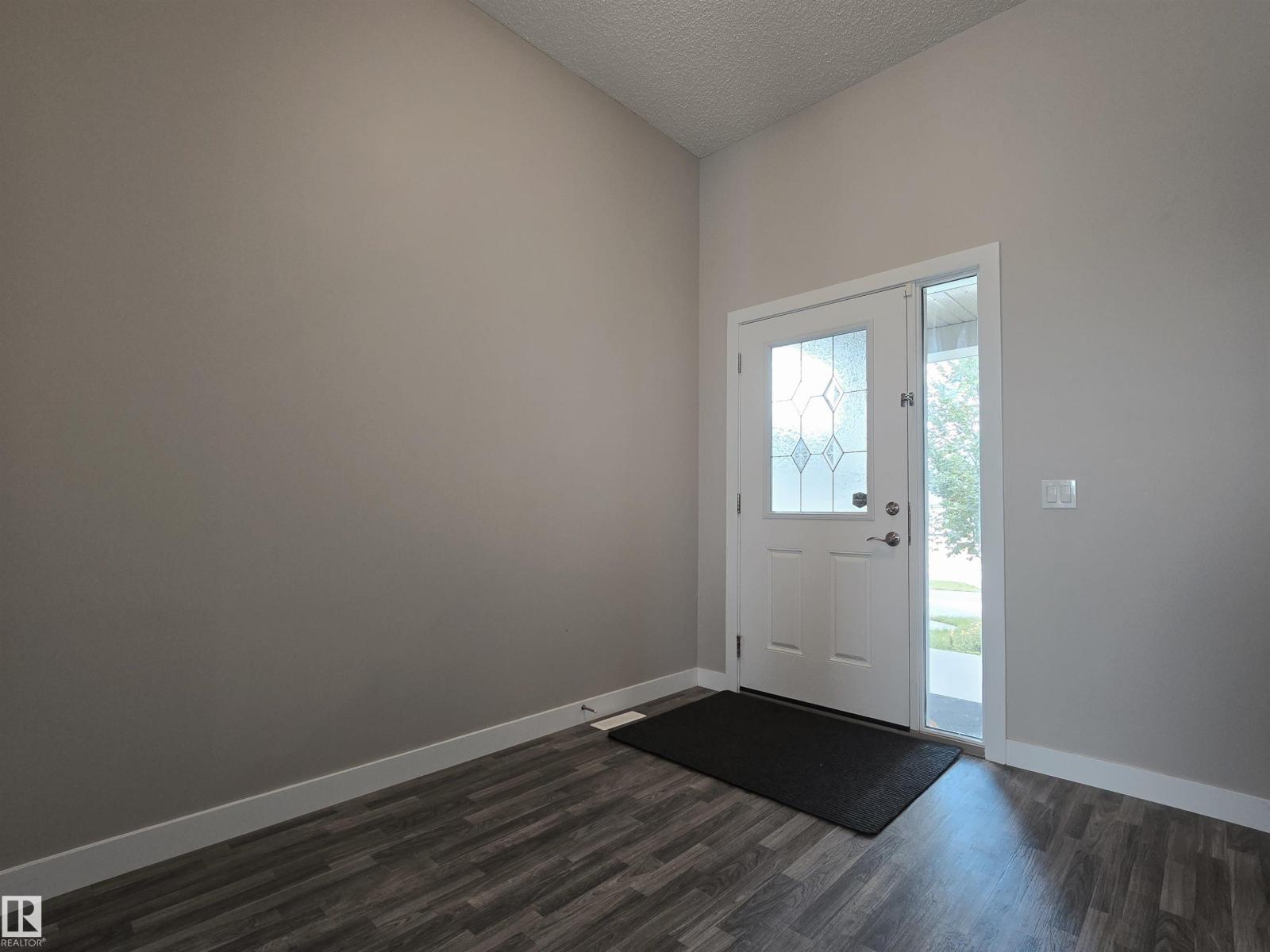 Photo 15 of 5441 Allbright Sq Sw, Edmonton AB