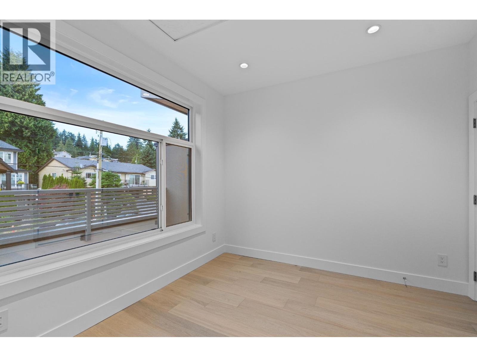 103 1204 HAMMOND AVENUE, Coquitlam