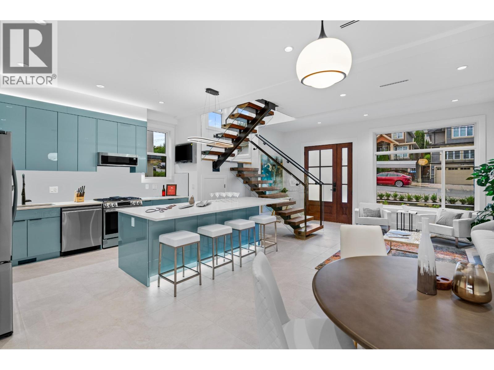 103 1204 HAMMOND AVENUE, Coquitlam