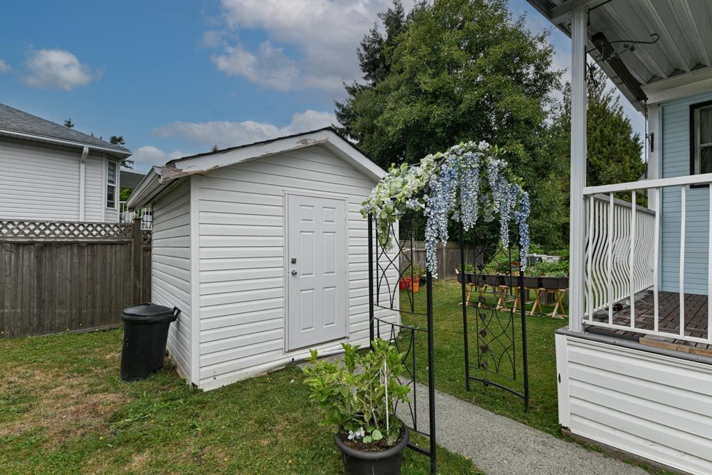 Photo 32 of 43 2035 Martens Street, Abbotsford BC
