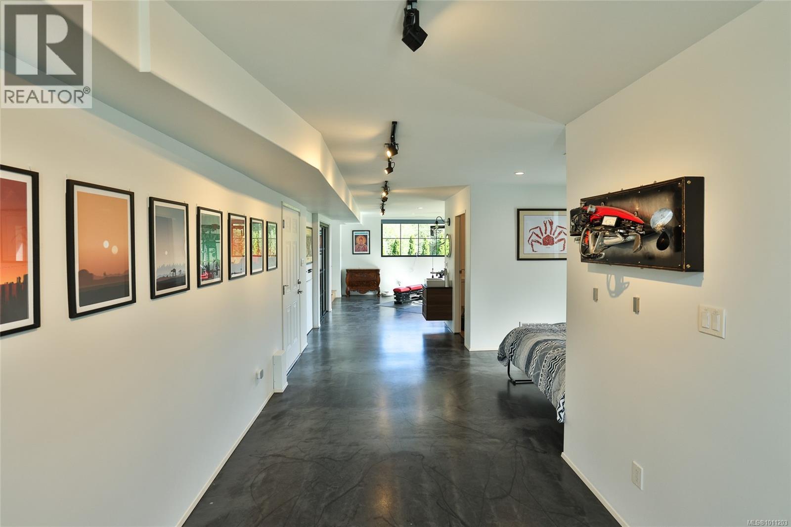 7215 Rupert St - 13