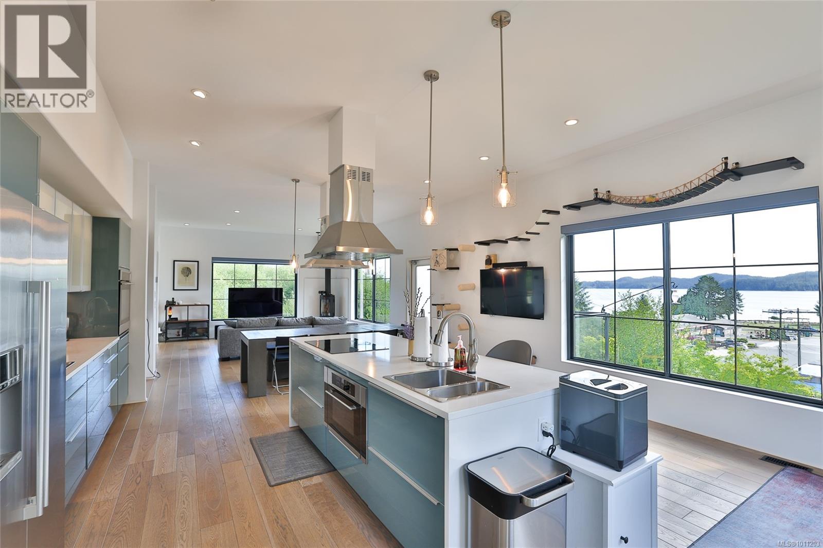 7215 Rupert St, Port Hardy