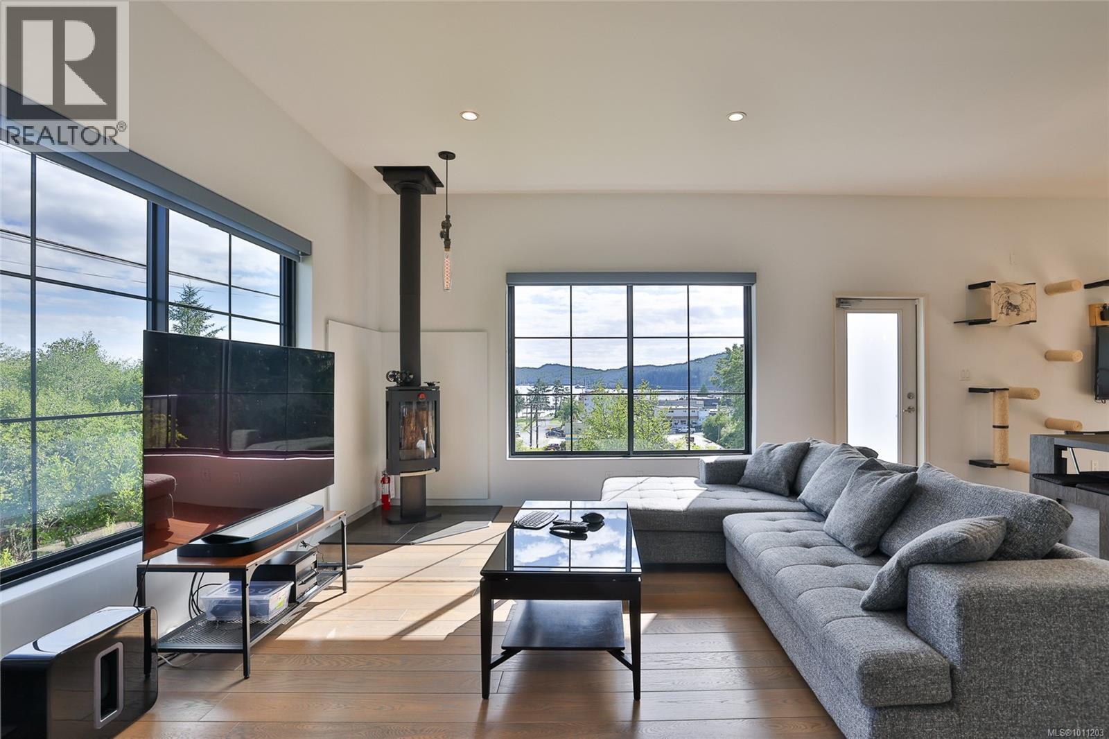 7215 Rupert St, Port Hardy