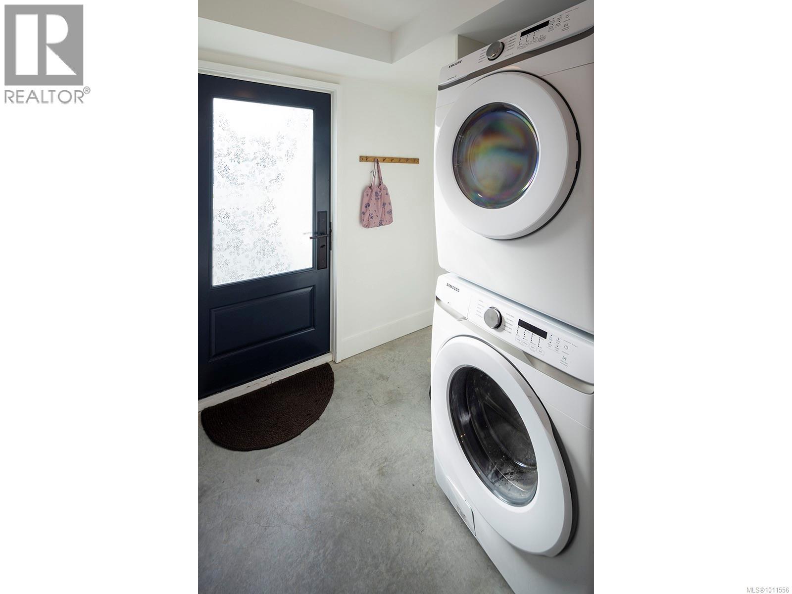 #5 230 WILSON ST - 14