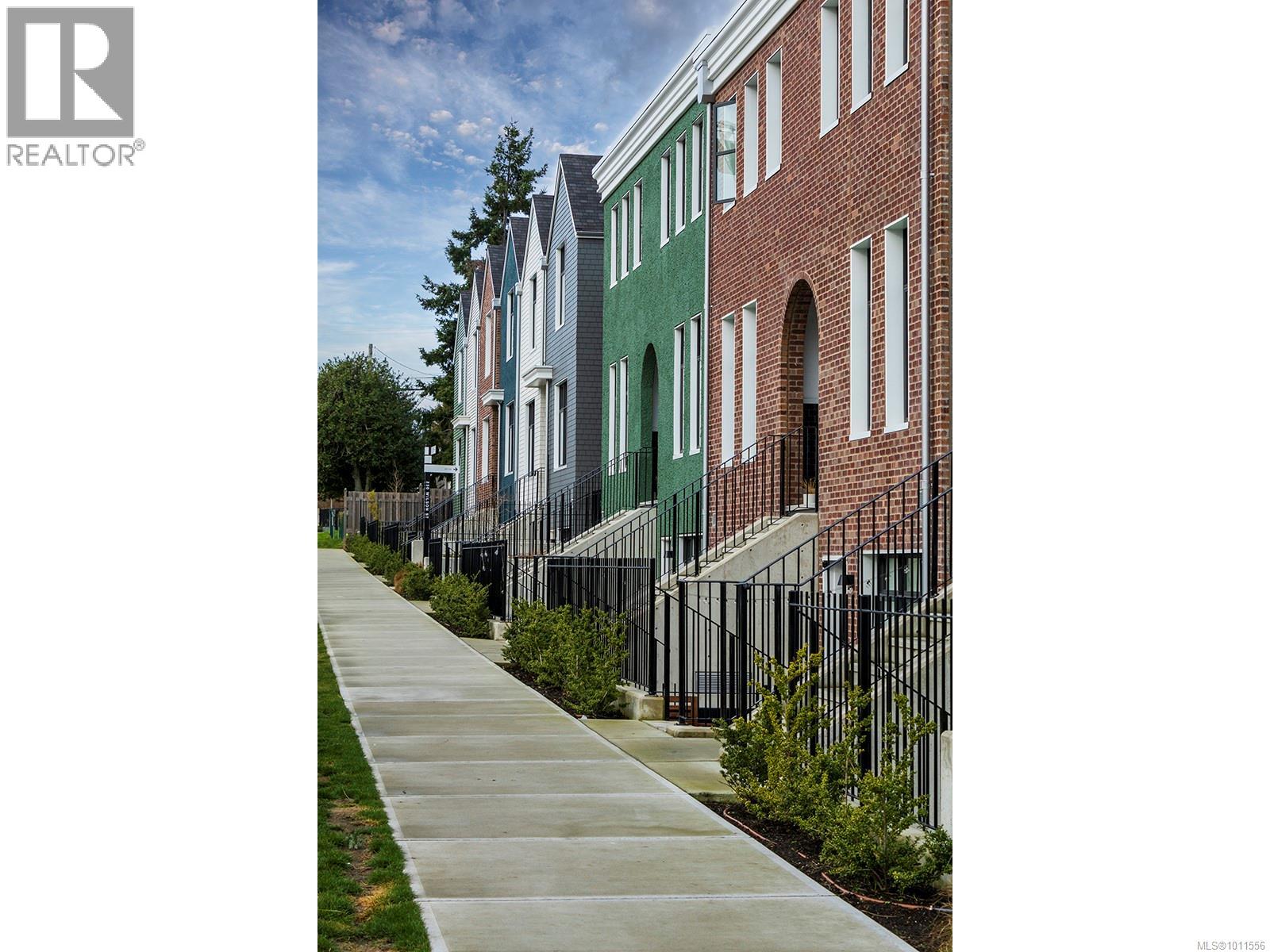 #5 230 WILSON ST - 18