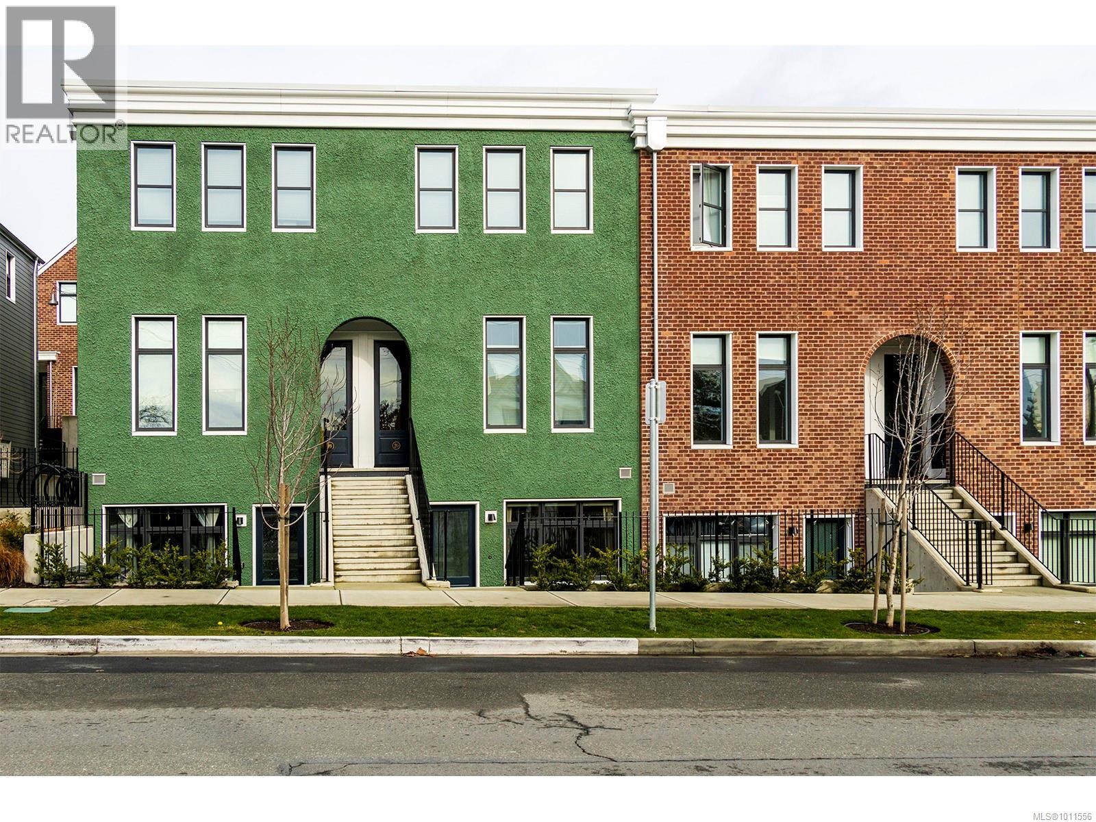 #5 230 WILSON ST - 4