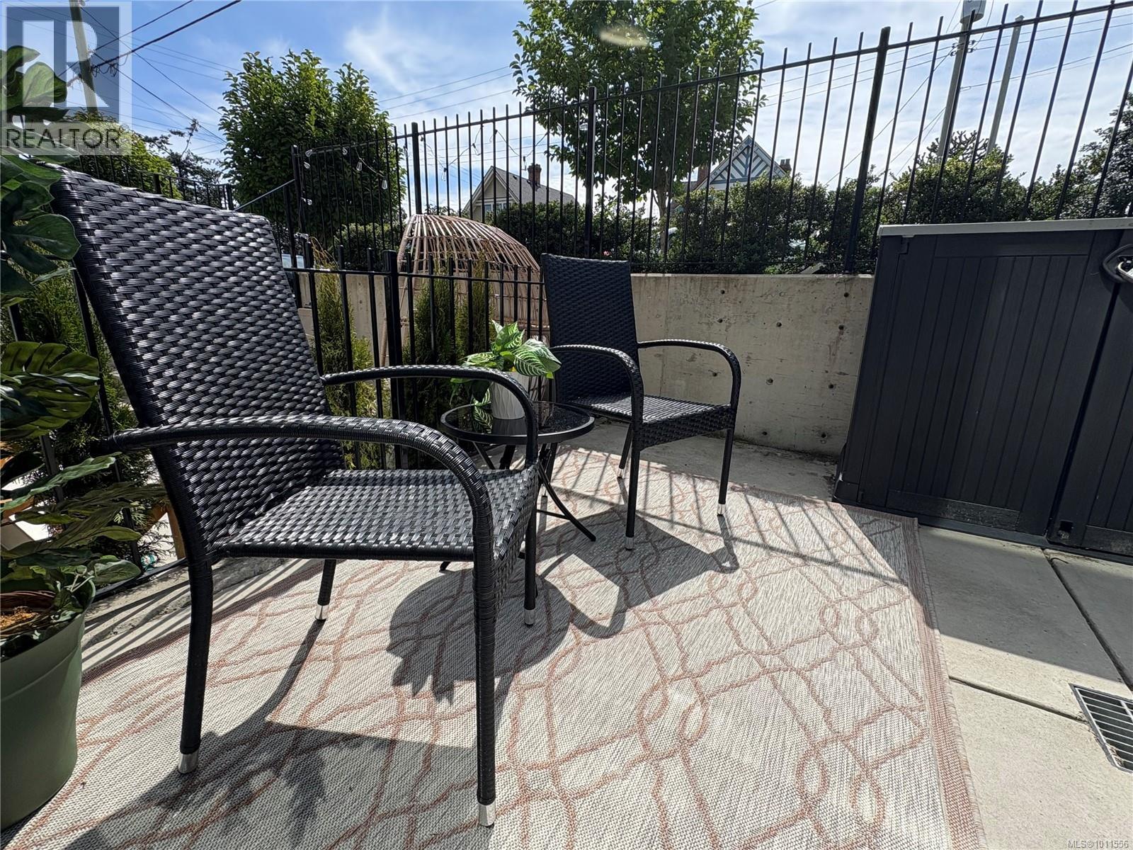 #5 230 WILSON ST - 5