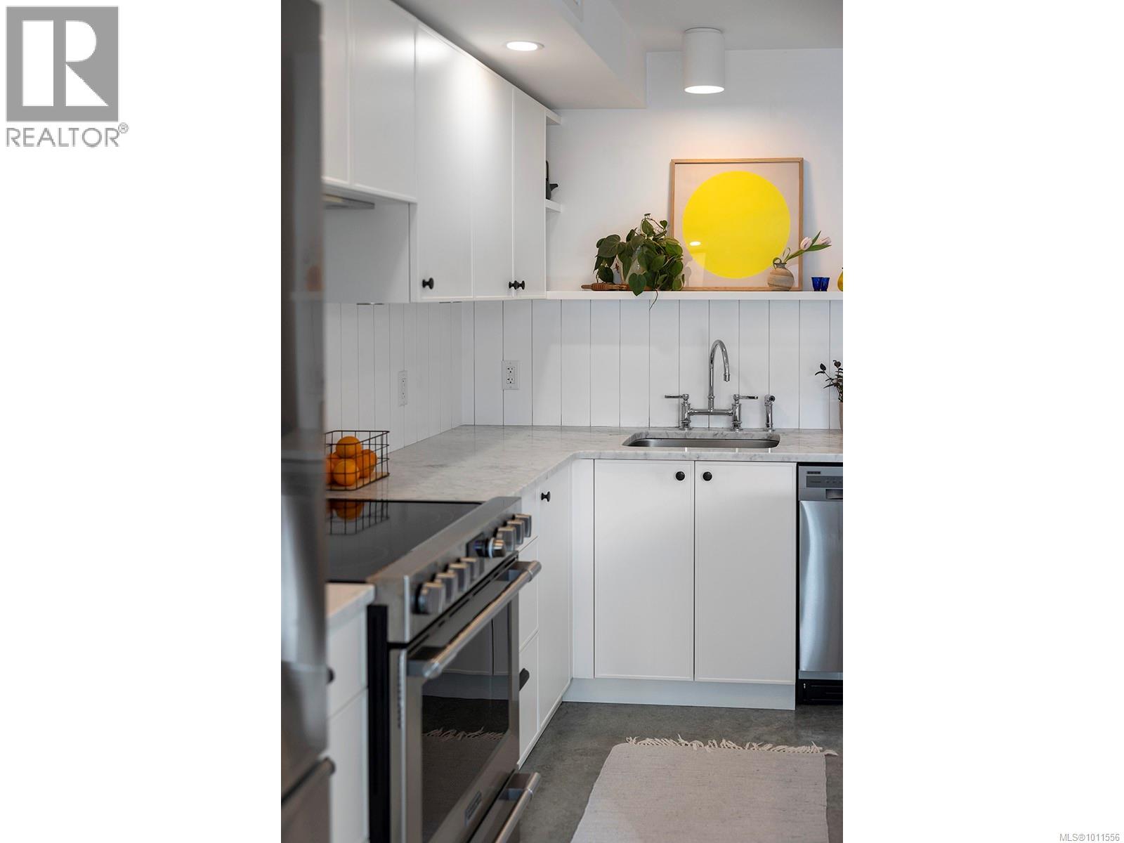 #5 230 WILSON ST - 8