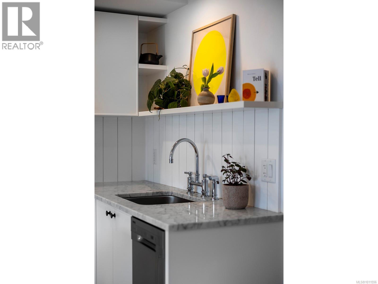 #5 230 WILSON ST - 9