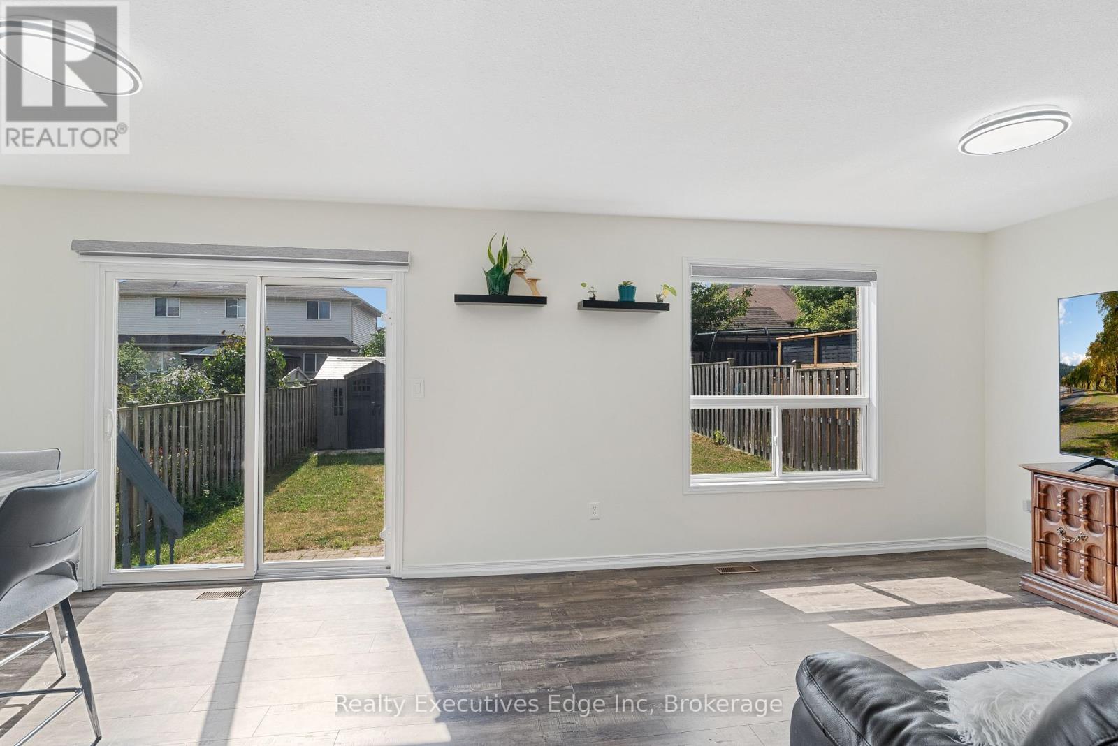 Photo 12 of 74 Joshua Street, Kitchener ON