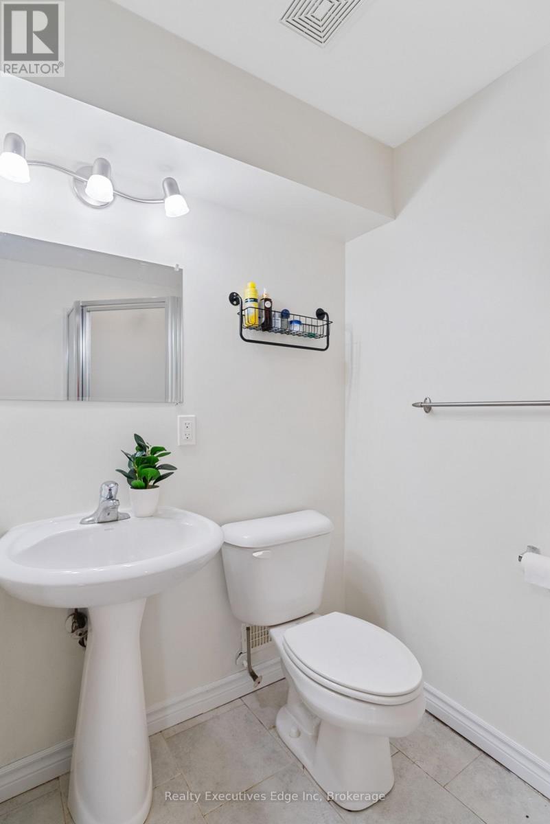 Photo 36 of 74 Joshua Street, Kitchener ON