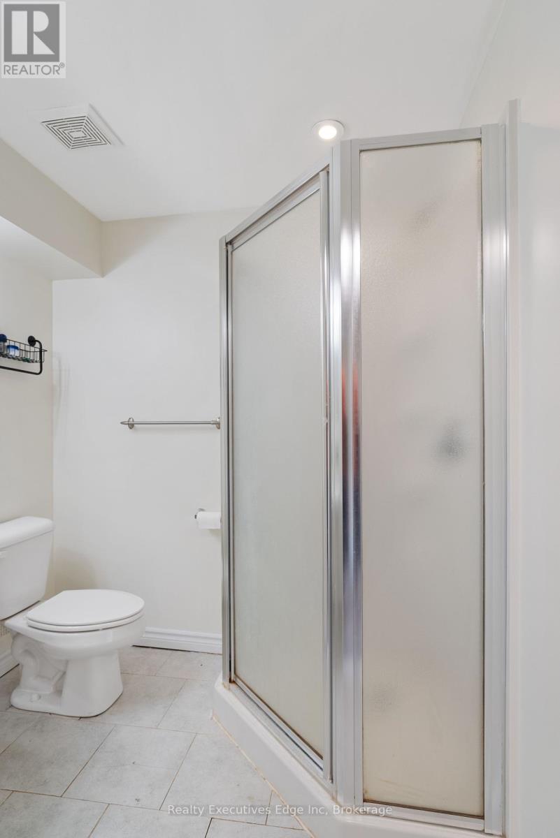 Photo 37 of 74 Joshua Street, Kitchener ON