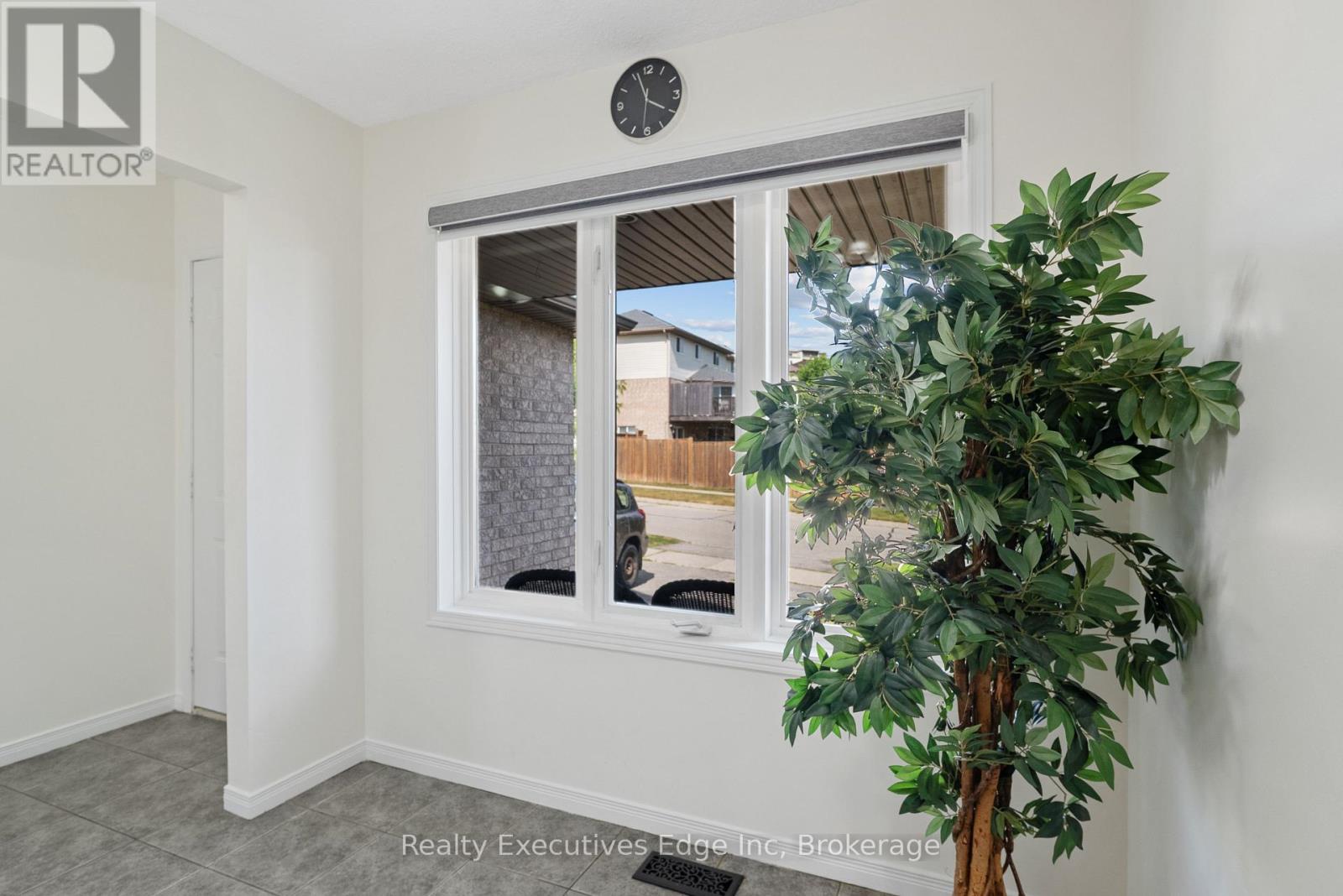 Photo 6 of 74 Joshua Street, Kitchener ON
