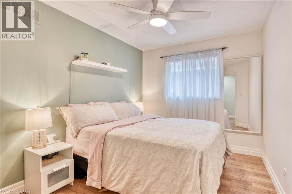 Photo 36 of 31 Bolzano Court, Hamilton ON