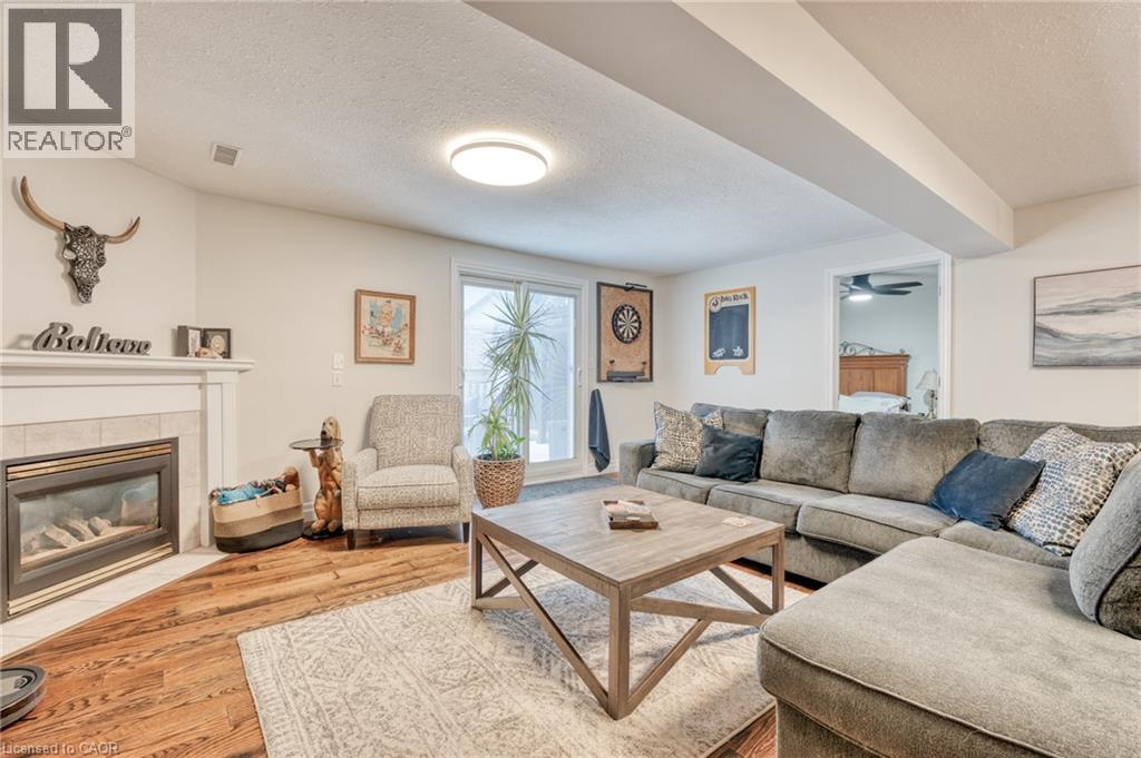 Photo 38 of 31 Bolzano Court, Hamilton ON