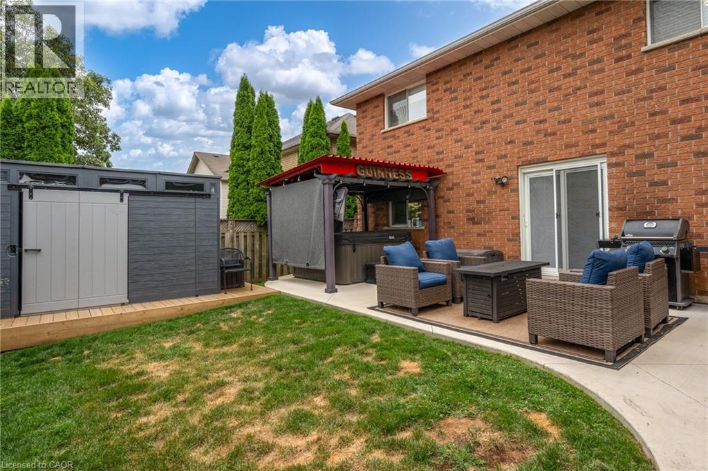 Photo 32 of 31 Bolzano Court, Hamilton ON