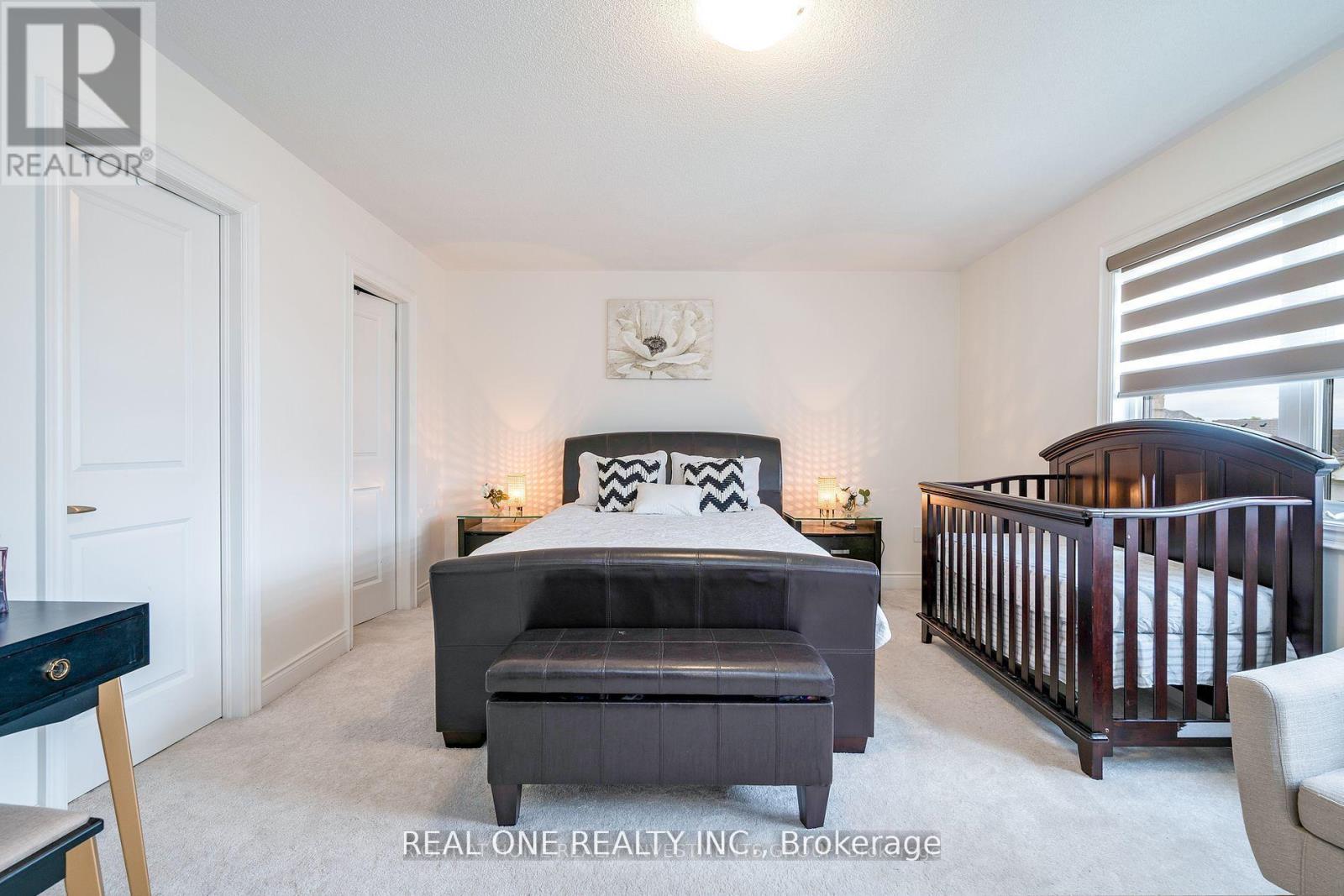 Photo 11 of 23 Beebalm Lane, East Gwillimbury ON