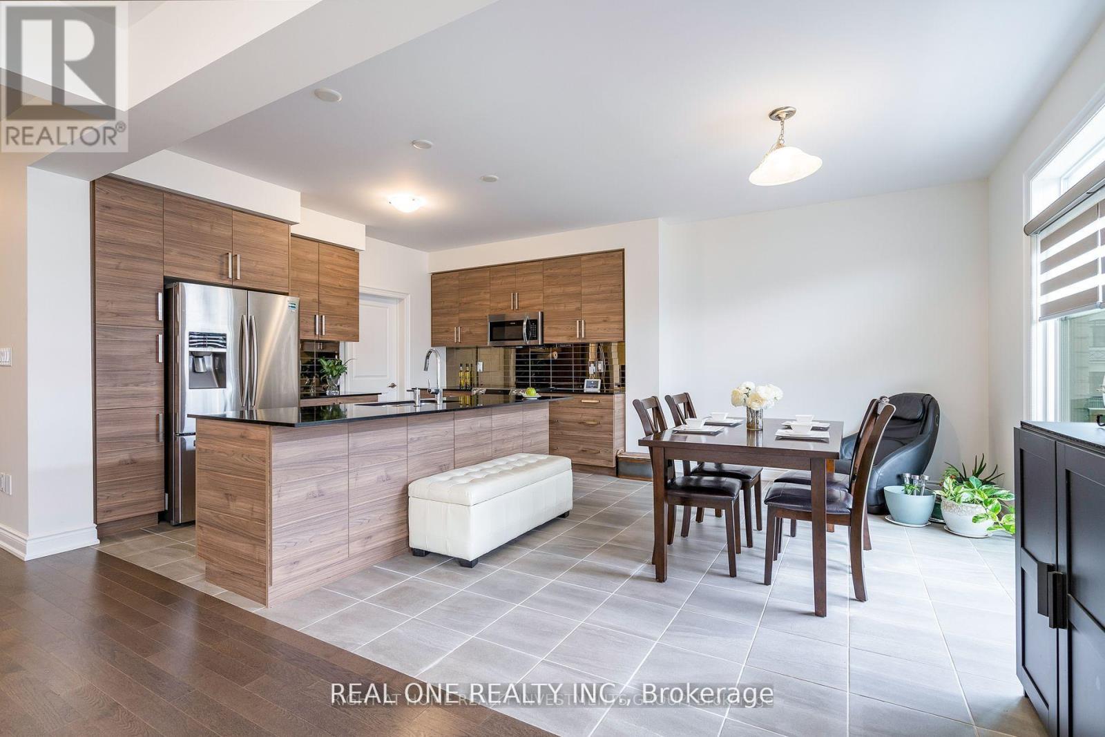 Photo 7 of 23 Beebalm Lane, East Gwillimbury ON
