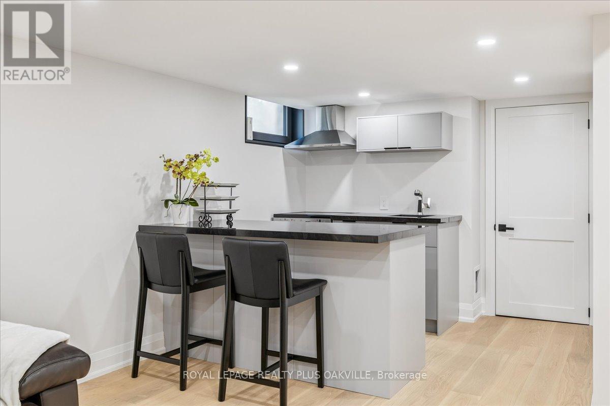 Photo 41 of 3571 Swirlingleaves Crescent, Mississauga ON