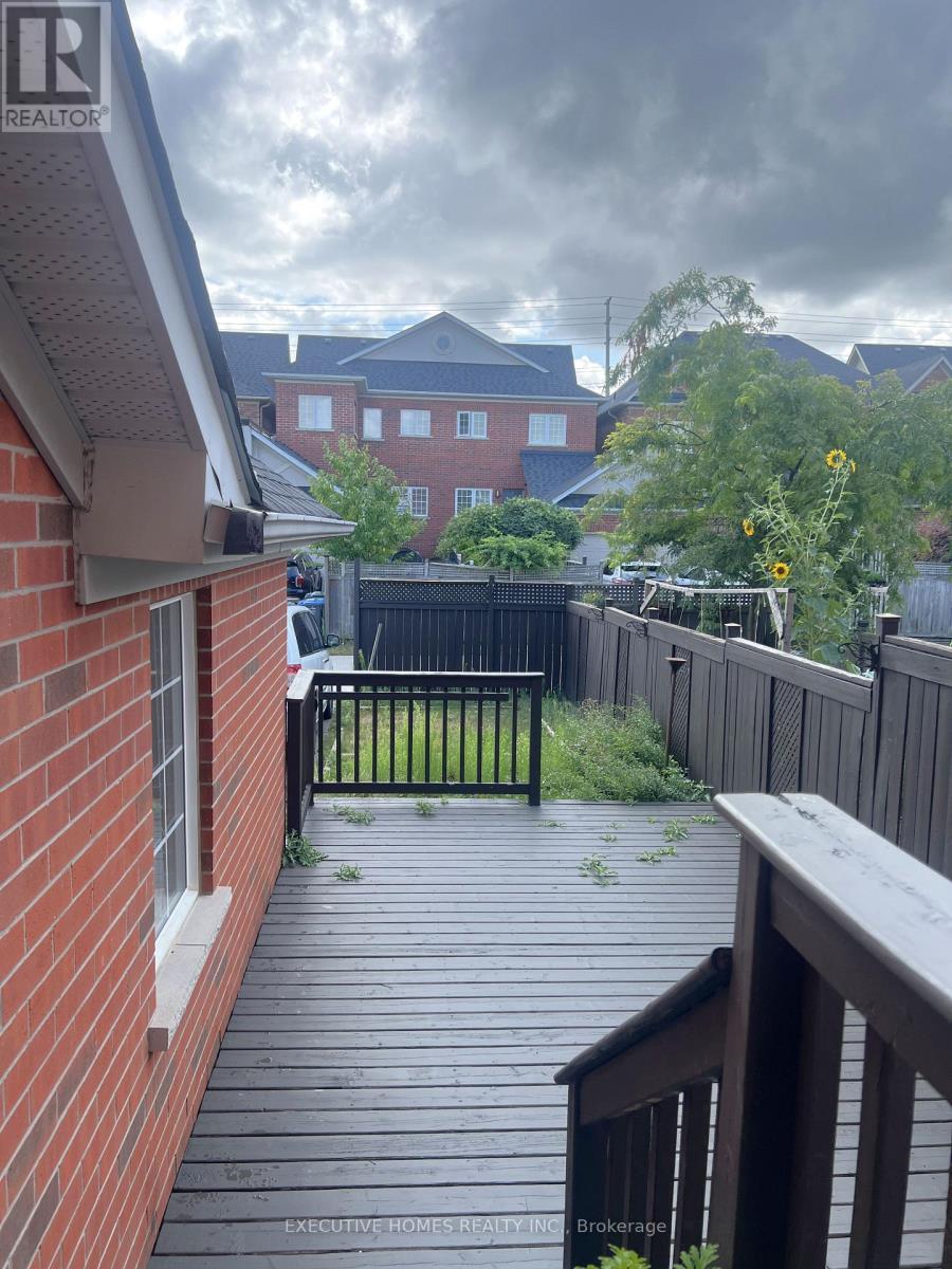 Photo 14 of 3738 Nightstar Drive, Mississauga ON
