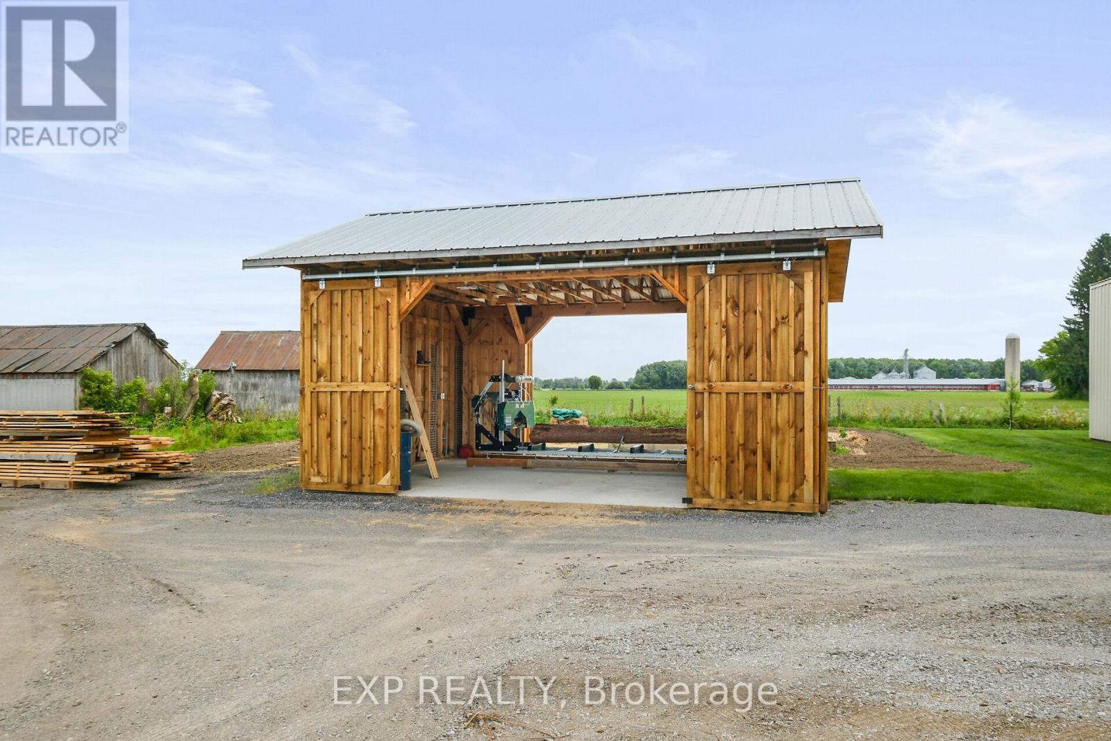Photo 25 of 183 Hamilton Road, Russell ON