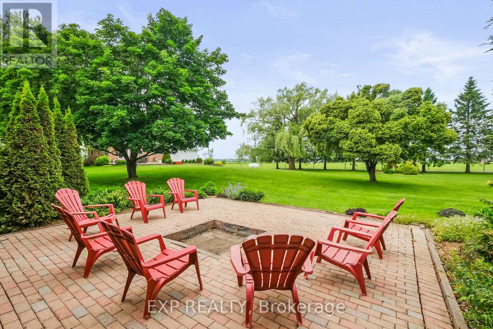 Photo 7 of 183 Hamilton Road, Russell ON