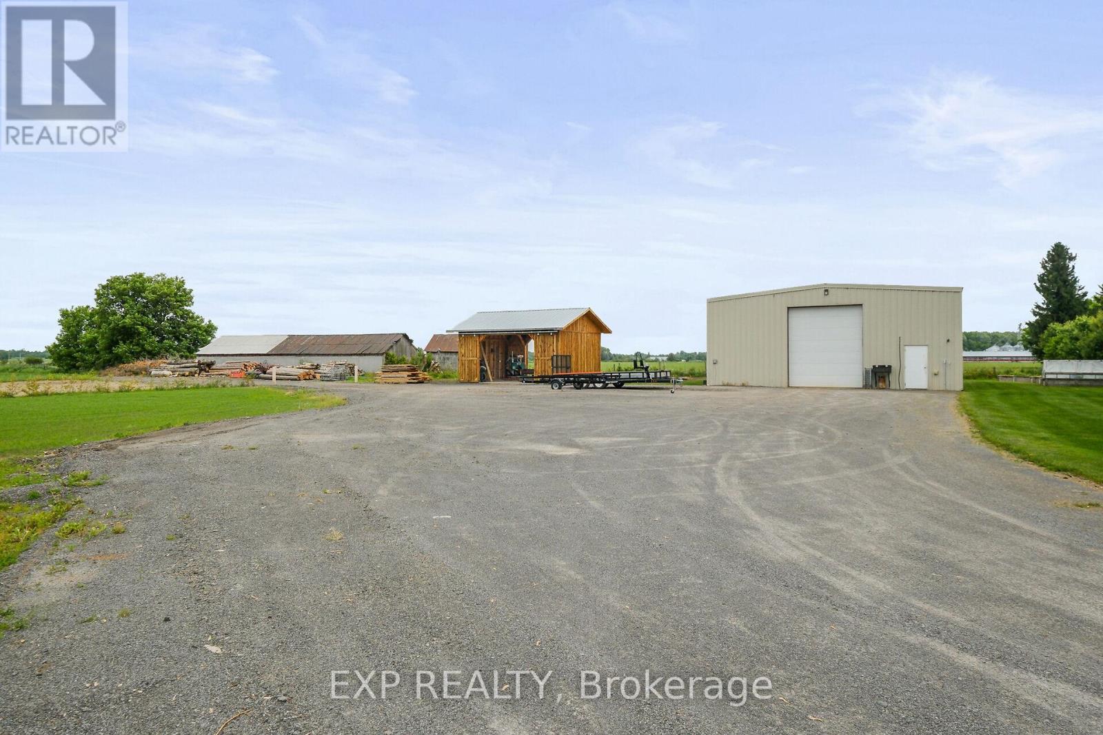 Photo 16 of 183 Hamilton Road, Russell ON