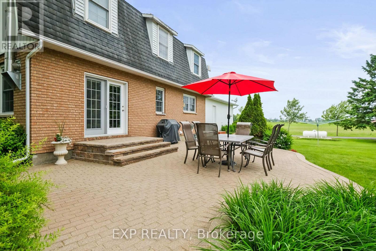 Photo 20 of 183 Hamilton Road, Russell ON