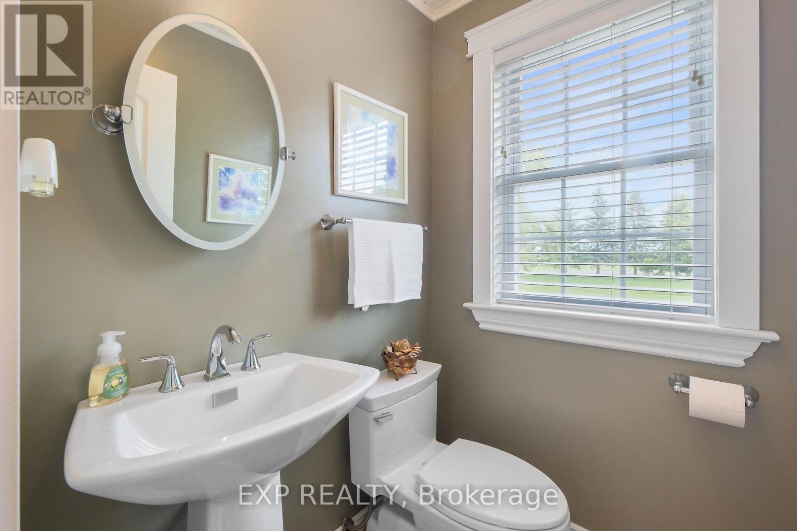 Photo 22 of 183 Hamilton Road, Russell ON