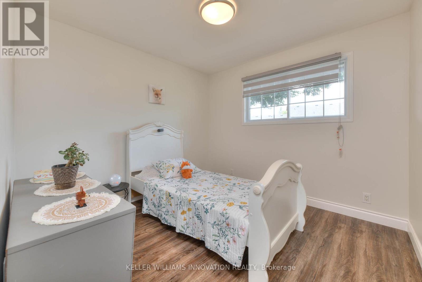Photo 9 of 38 Fairlawn Road, Kitchener ON
