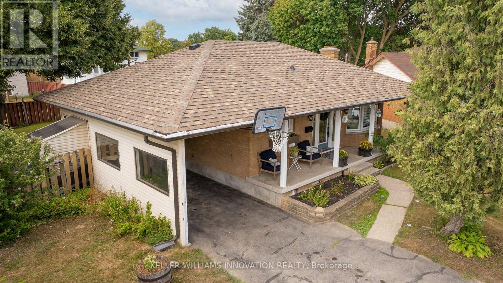 Photo 27 of 38 Fairlawn Road, Kitchener ON