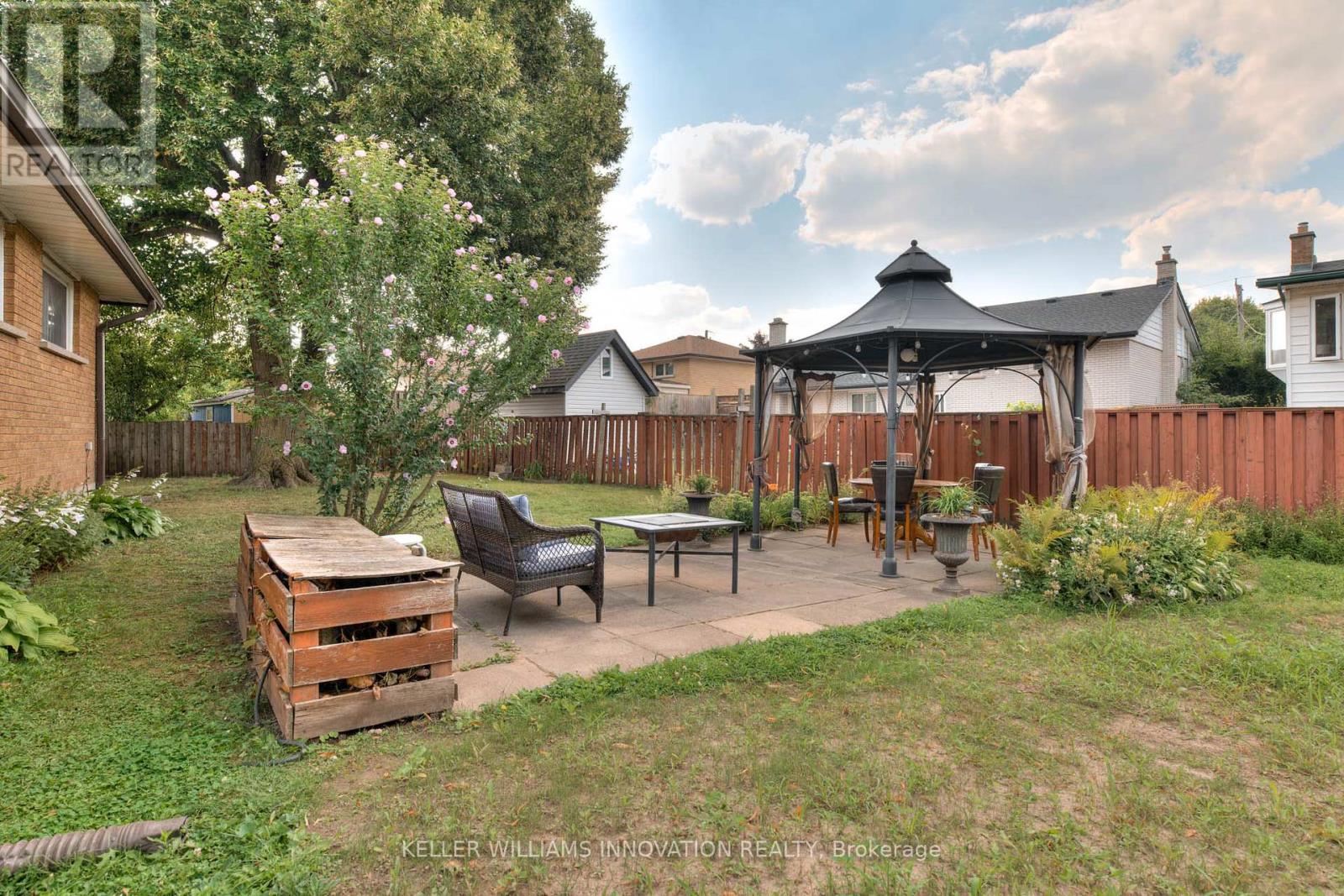 Photo 13 of 38 Fairlawn Road, Kitchener ON