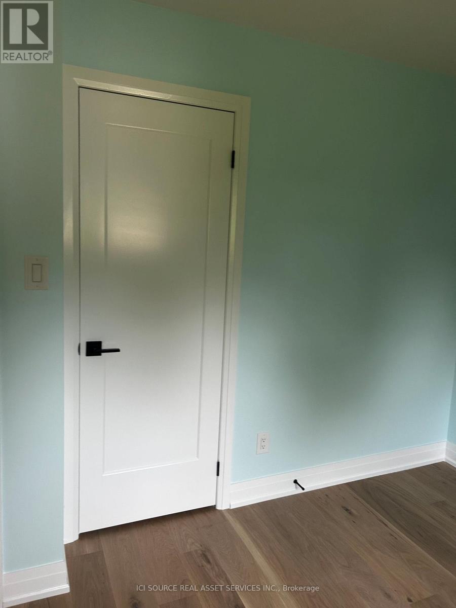 Photo 4 of Main Floor 30 Swanhurst Boulevard, Mississauga ON