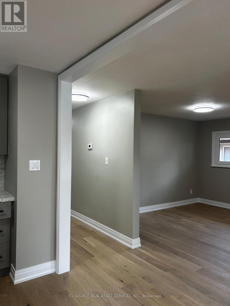 Photo 6 of Main Floor 30 Swanhurst Boulevard, Mississauga ON