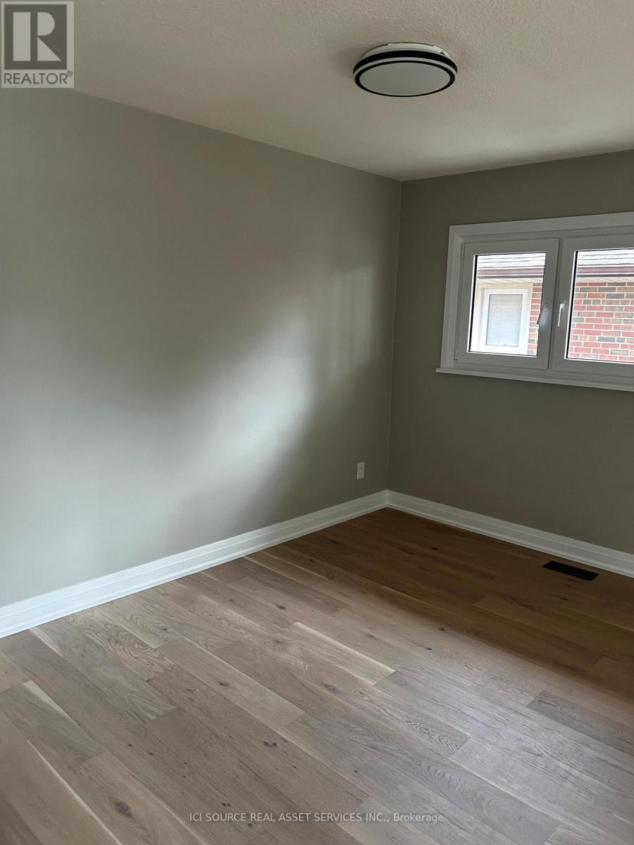 Photo 17 of Main Floor 30 Swanhurst Boulevard, Mississauga ON
