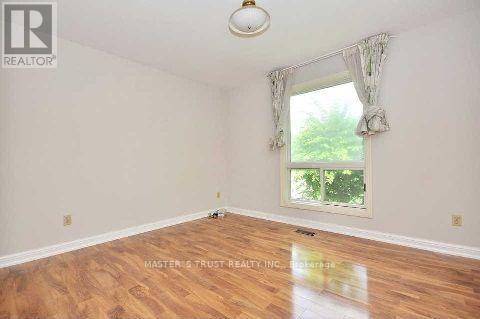 Photo 17 of 328 Hillcrest Avenue E, Toronto ON