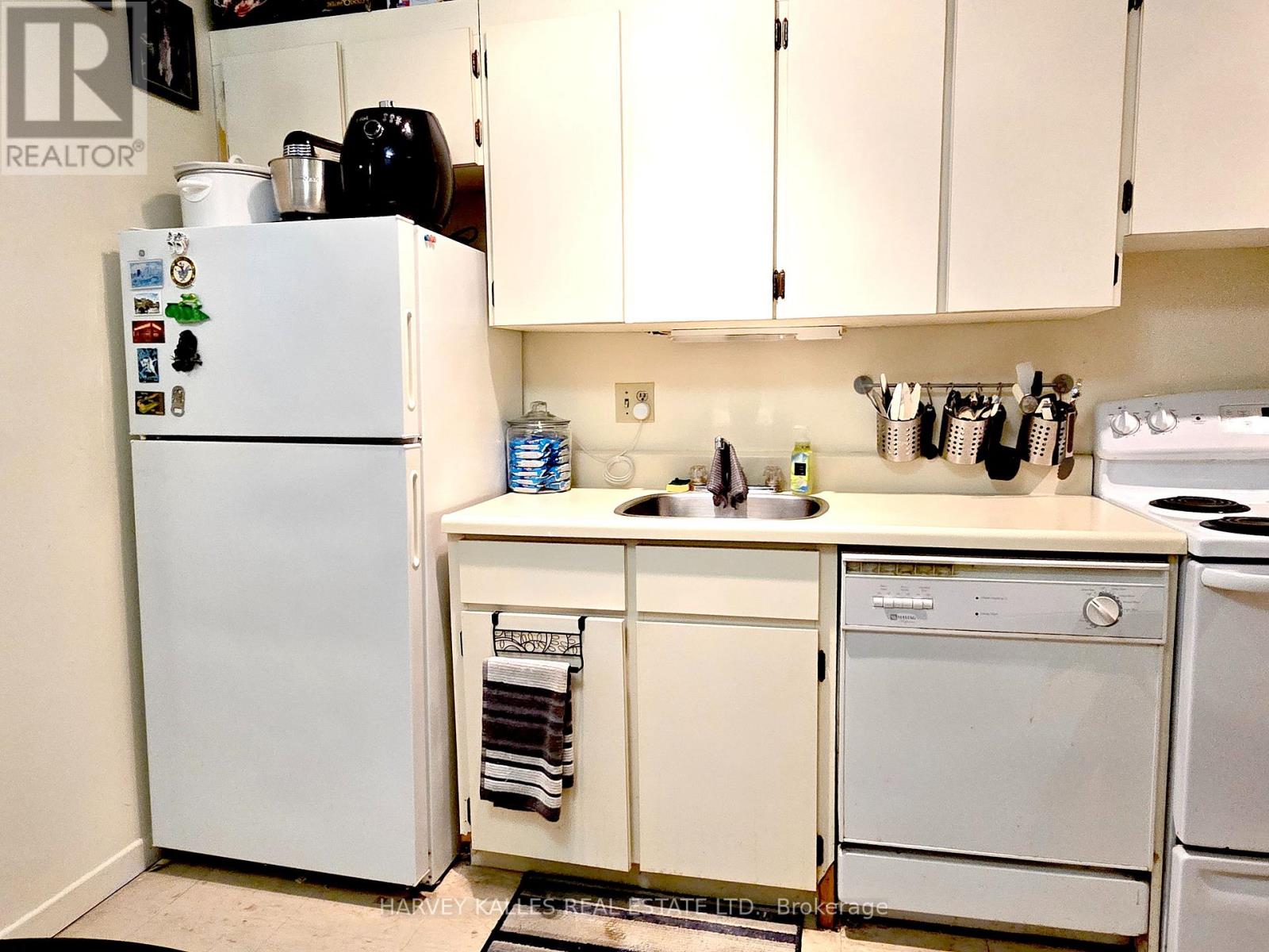 Photo 31 of 105 107 Pembroke Street, Toronto ON