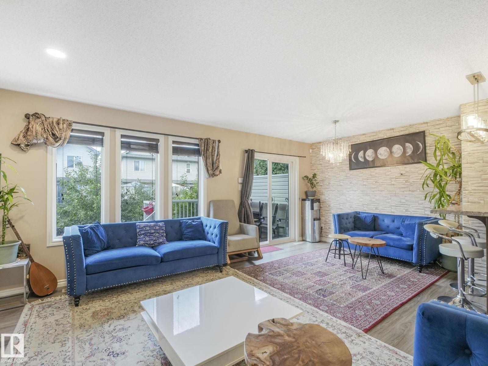Photo 26 of 14 9350 211 St Nw, Edmonton AB