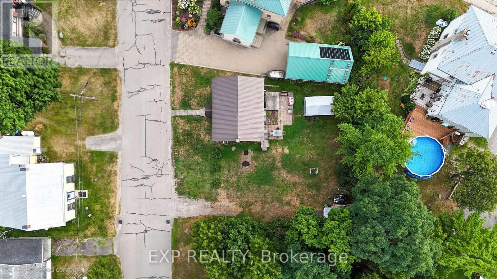 Photo 25 of 105 Rideau Street, Merrickvillewolford ON