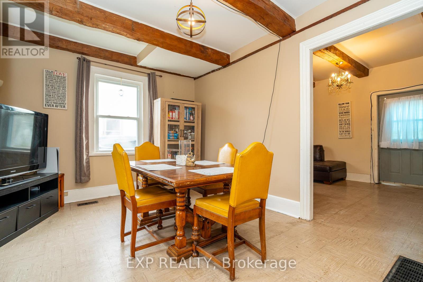 Photo 7 of 105 Rideau Street, Merrickvillewolford ON