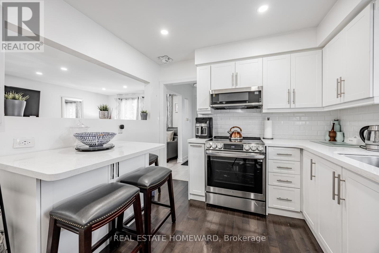 Photo 12 of 259 Windsor Street, Oshawa ON