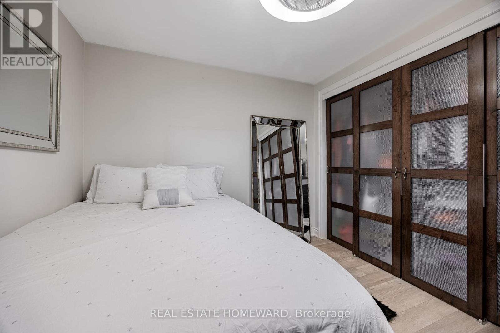 Photo 19 of 259 Windsor Street, Oshawa ON